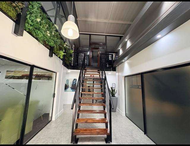 11M² SERVICED OFFICE TO LET IN BARBEQUE DOWNS